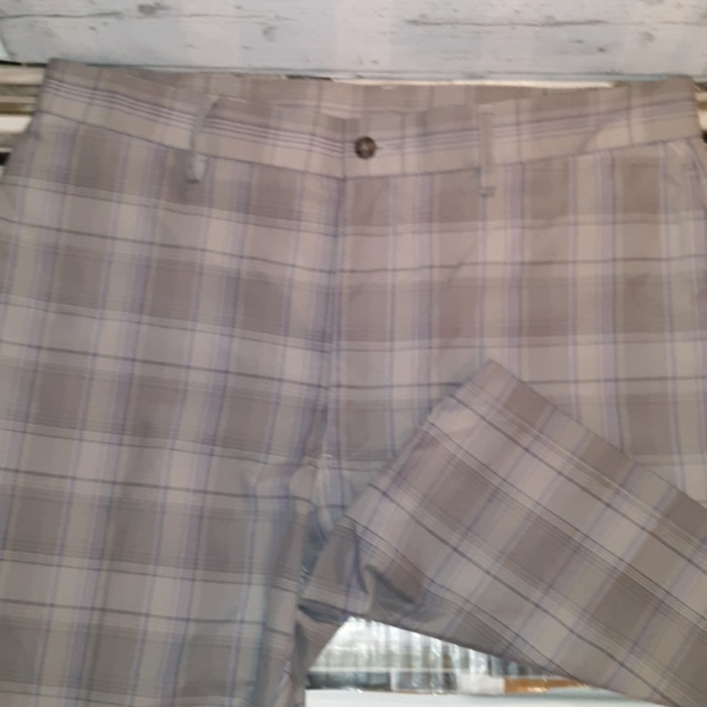 Mens Pro Tour plaid gray 36 shorts golf